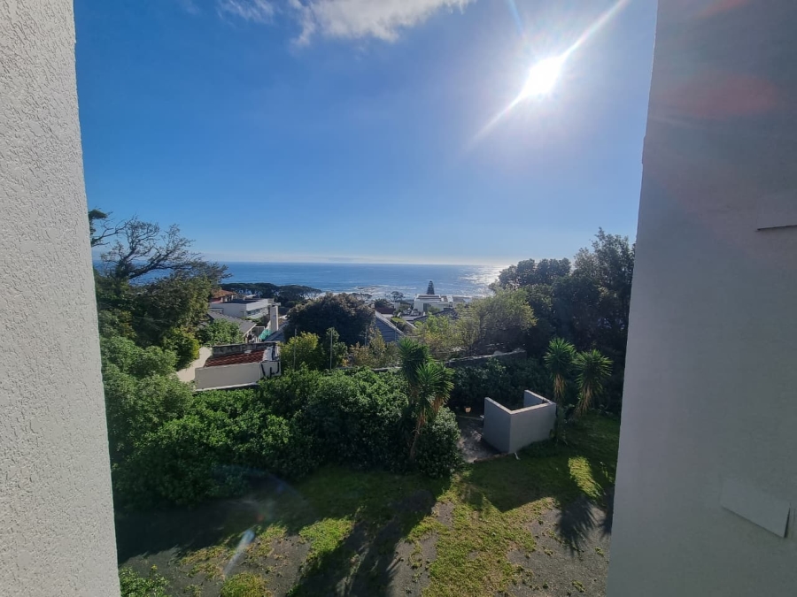 2 Bedroom Property for Sale in Camps Bay Western Cape